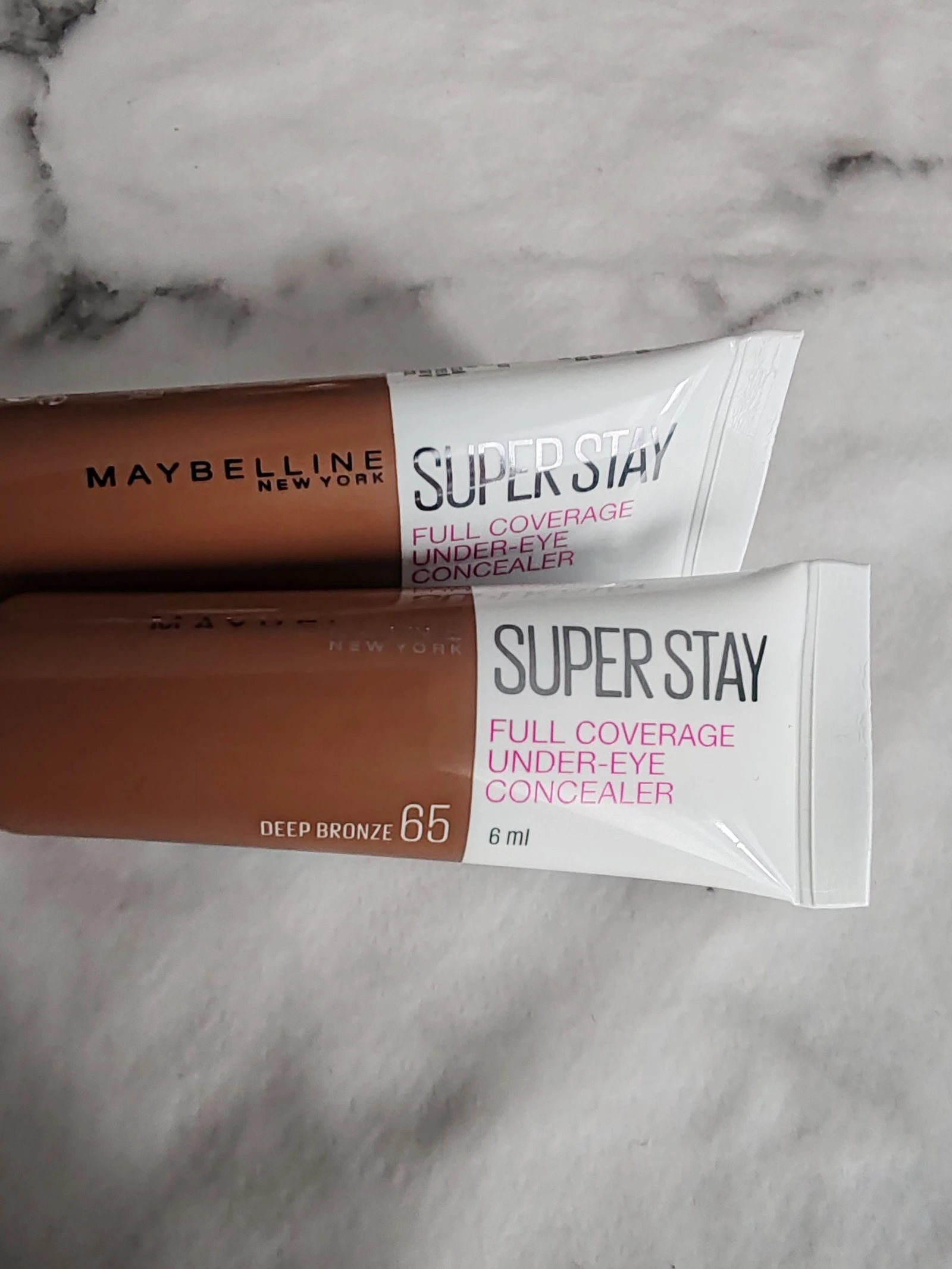Lot 2 anti cernes super stay Maybelline  – photo 2